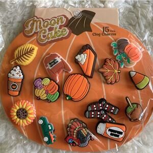 Moon Cake Pumpkin Fall Thanksgiving 15 pieces Clog Charms NEW Crocs